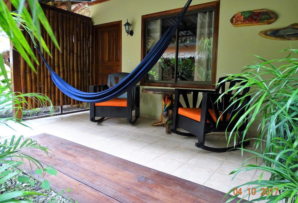 Hotel Caribbean Coconut Cahuita Exterior foto