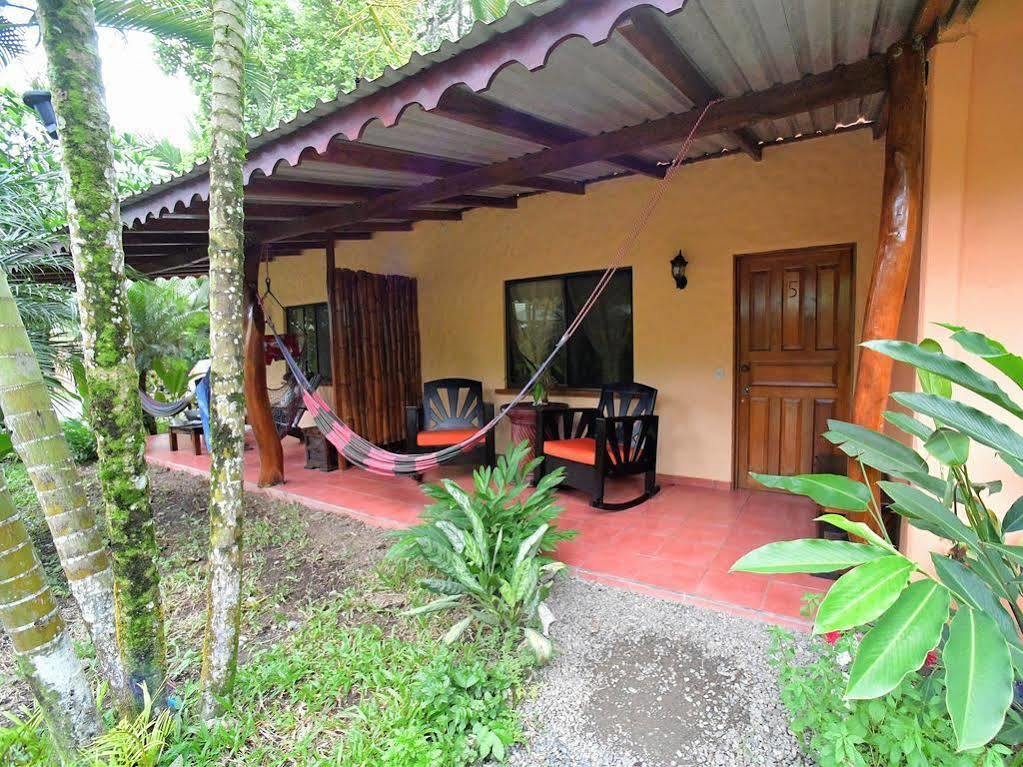 Hotel Caribbean Coconut Cahuita Exterior foto